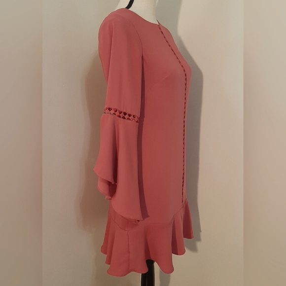 *FINAL SALE* White House Black Market Bell Sleeve Shift Dress - Picture 6 of 10